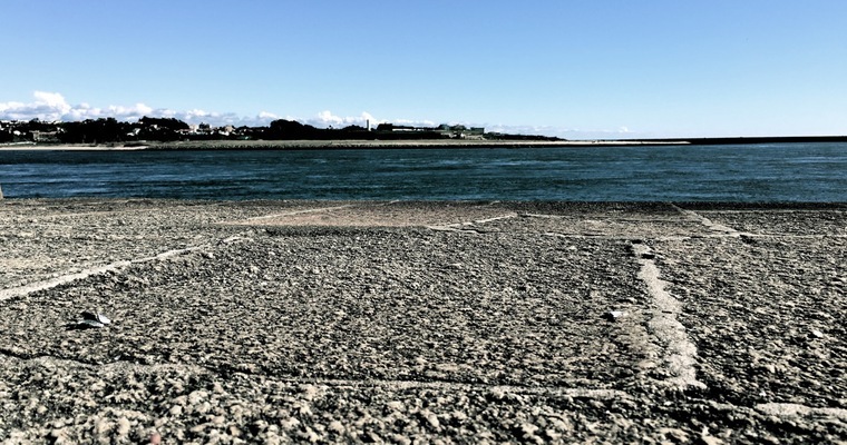 EMPURRANDO OS OUTROS